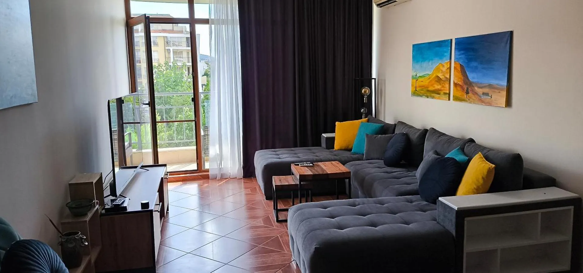 Sun Wave Apartment Near The Sea location